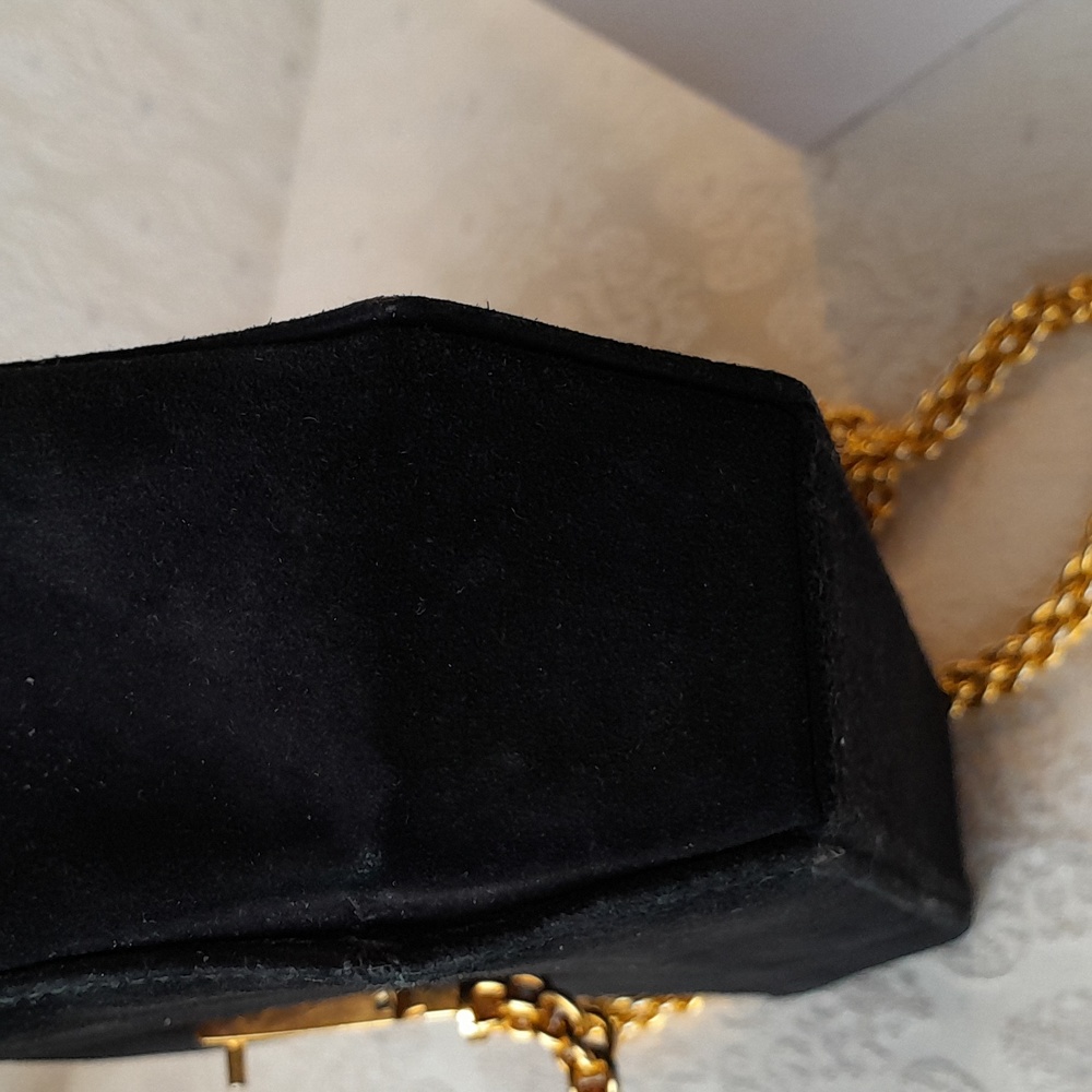 Paloma Picasso  Vintage Suede Chain Cross body Bag! - Picture 14 of 15